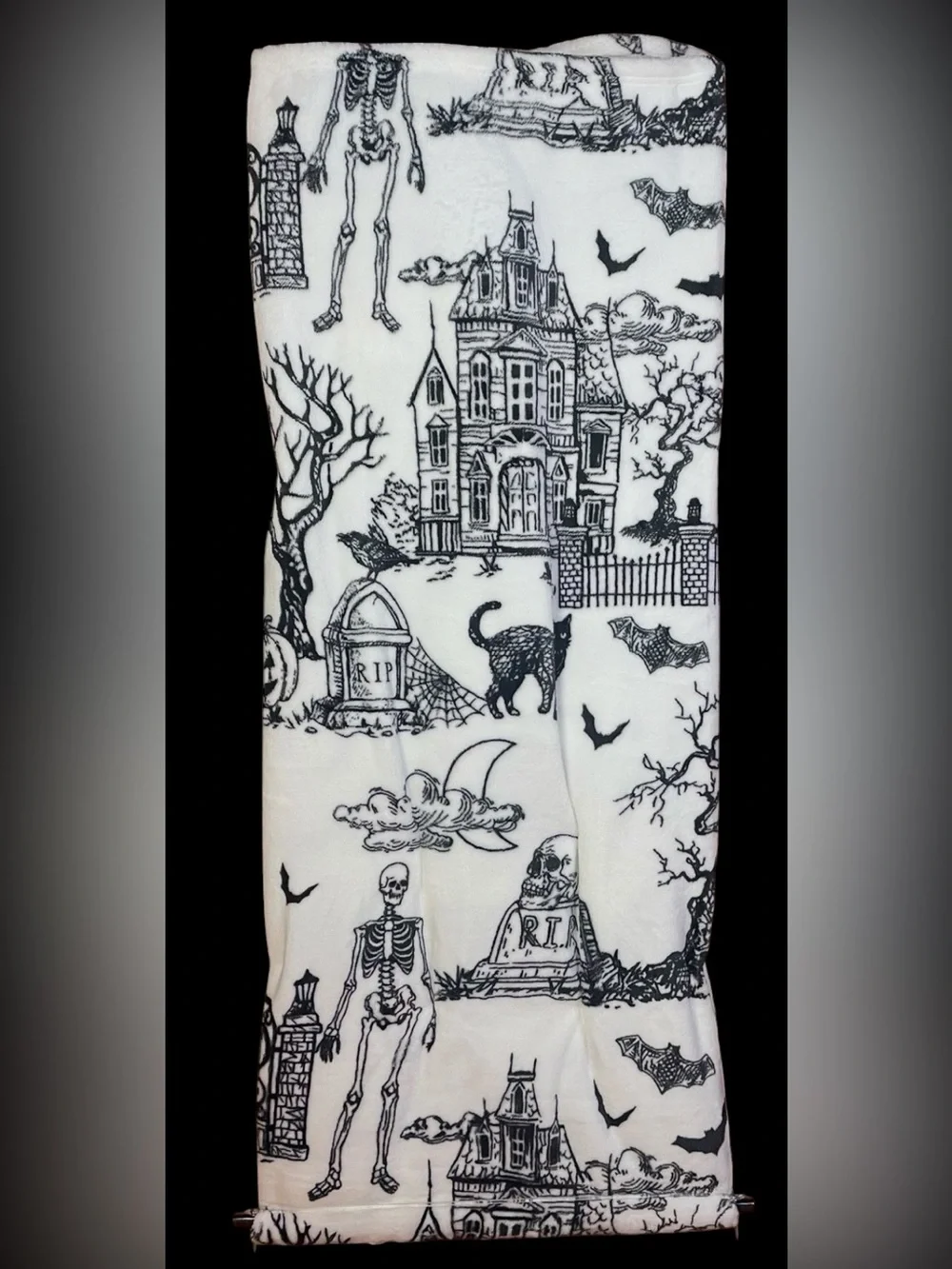Halloween Oversized Plush Throw White Black Skeleton Haunted House Cat Tombstone